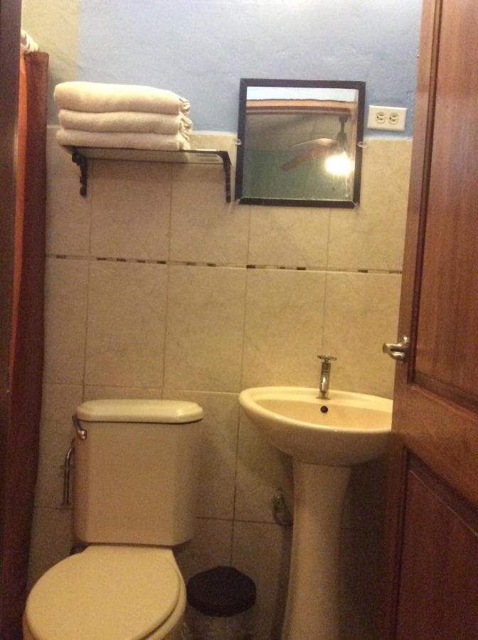Hostel Guayacan Puerto Armuelles ภายนอก รูปภาพ