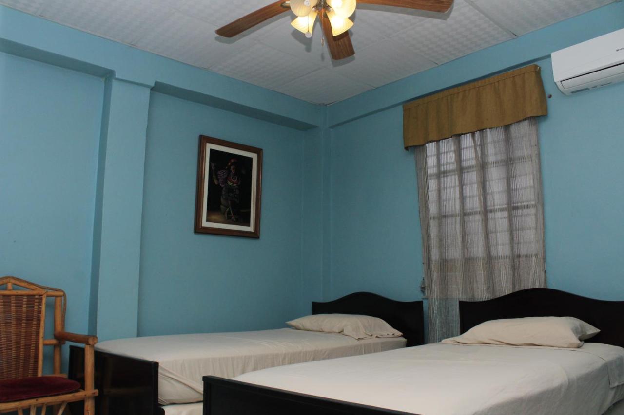 Hostel Guayacan Puerto Armuelles ภายนอก รูปภาพ